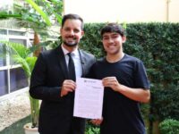 Legislativo mogiano homenageia atleta de futsal campeão pelo Corinthians