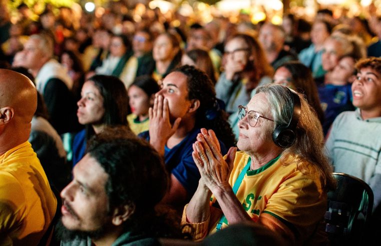 FanFest reúne torcida para Brasil x Haiti em Guararema