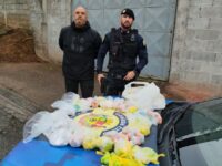 Operação em Itaquaquecetuba apreende 5,5 kg de drogas