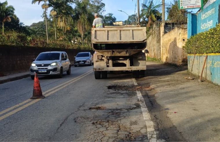 Operação tapa-buracos reforça manutenção em Santa Isabel