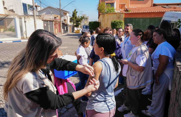 Ação de vacinação em Guarulhos aplica 331 doses contra sarampo