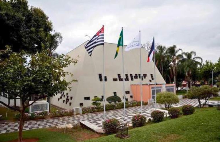 Nova lei de Mogi permite contratar docentes por até 36 meses