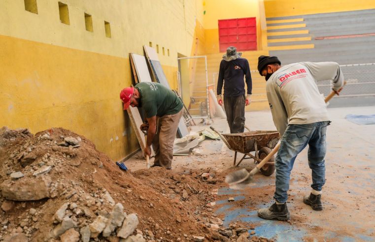 Ginásio Marcílio Guerra passa por modernização em Ferraz