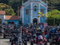 Expo reúne motos, triciclos e shows de rock em Guararema
