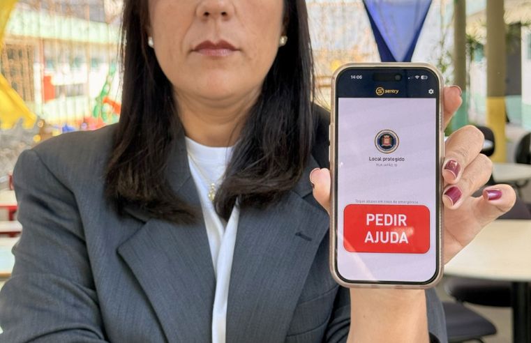 Ferraz amplia proteção com Botão do Pânico a mulheres e escolas