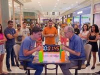 Suzano Shopping promove desafio de torre de copos no domingo