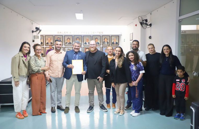 Projeto Voar recebe homenagem da Câmara de Mogi