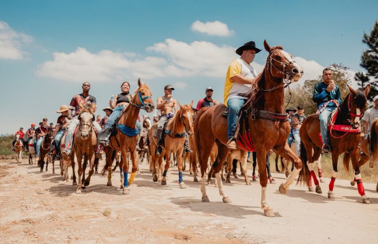 4ª Cavalgada encerra Itaquá Rodeio Fest 2026