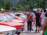 Guararema Classic Cars arrecada mais de 300 quilos de alimentos