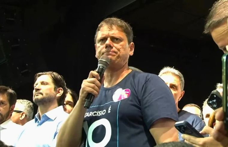 Tarcísio é reeleito em SP e promete mais entregas